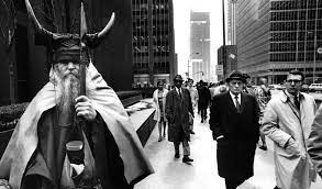 Moondog en la 6ª avenida
